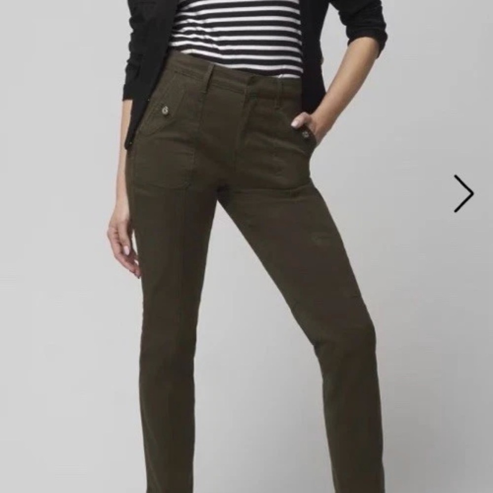 White House Black Market Cropped Ankle Pants in Brown